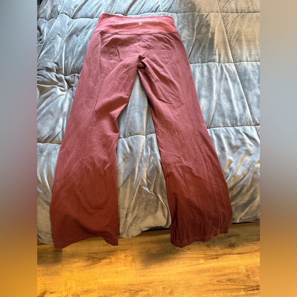 Lululemon original Groove flare size 8